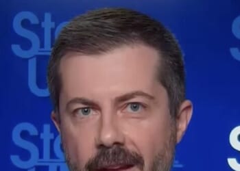 Trump 'Is Unfit to Be the Commander-in-Chief'