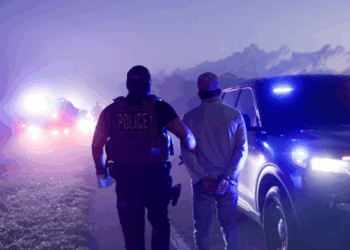 Trump Wins Deportation Ruling at Appeals Court on Transporting Migrants to 'Safe Third Countries'