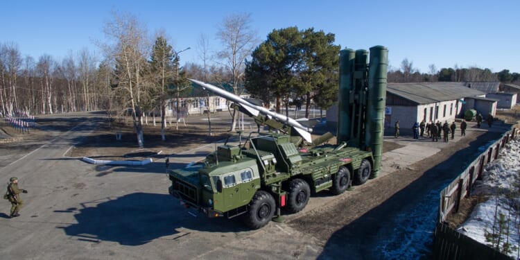 A Russian S-400 system on display.