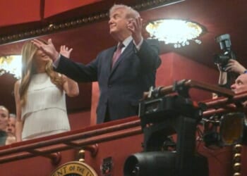 Trump, First Lady Applauded at Opening Night of ‘Chicago’ at the Trump-Kennedy Center