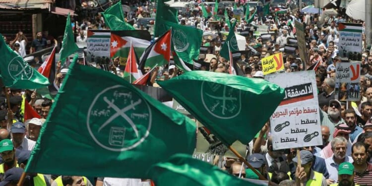 'Pure insanity': Alabama news anchor under fire for quoting Islamic terrorist during sign-off