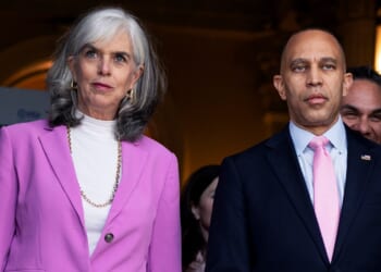 Jeffries dodges 25th Amendment questions as Democrats plot to remove Trump