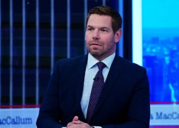 Swalwell halts governor bid as pressure builds over mounting allegations