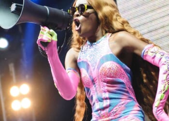 'Liberalism is f**king dead': Azealia Banks rants against gays and the Democratic Party