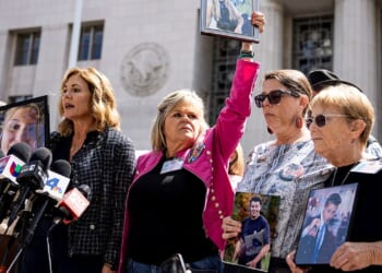 Parents rally at Capitol for kids online safety bill after tech verdicts