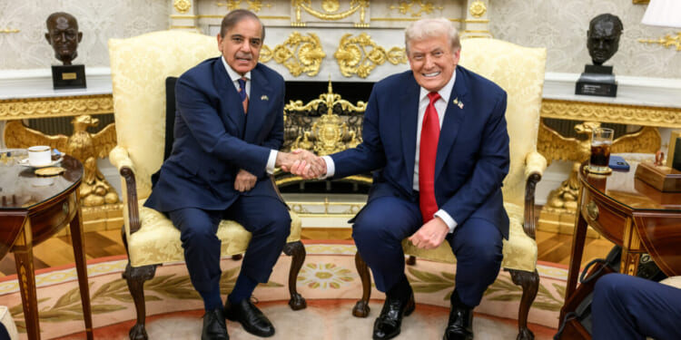 Can Pakistan Still Mediate an End to the Iran War?