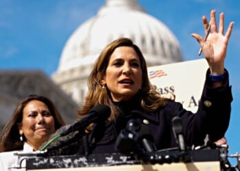 'DIGNIDAD' Rep. Maria Salazar Says She Welcomes Primary Challengers