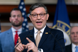 GOP Dilemma: Pass ICE Funding Now or Make Bill Worse
