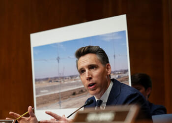 Hawley Calls on House to Defund Abortion Orgs After Senate Rejects Measure