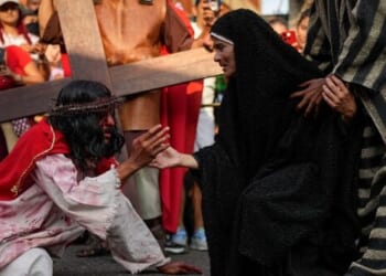 Latin American Catholics Commemorate Passion, Death, and Resurrection of Jesus Christ