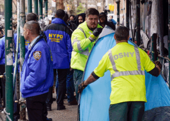 Locals Sick of NYC Homeless Couple Having Sex, Pooping on Sidewalk in Zohran Mamdani's Old Neighborhood