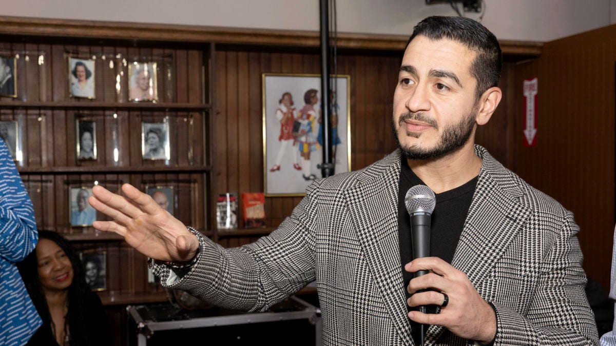 Abdul El-Sayed speaking