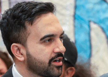 NY Homeless Couple Living on 'Mountain of Trash' Have Hijacked Block in Mayor Mamdani's Old Neighborhood