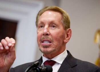 Oracle Faces Backlash over Thousands of H-1B Visa Petitions During Mass Layoffs