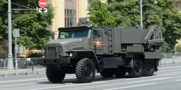 A Russian TOS-2 Tosochka heavy flamethrower during a parade.