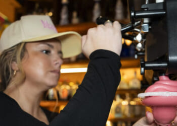 Services Demand Surges to Three-Year High Despite Rising Energy Costs