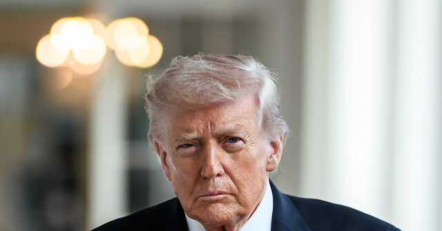 Trump Says F-15E Shot Down Over Iran Won't Affect Negotiations