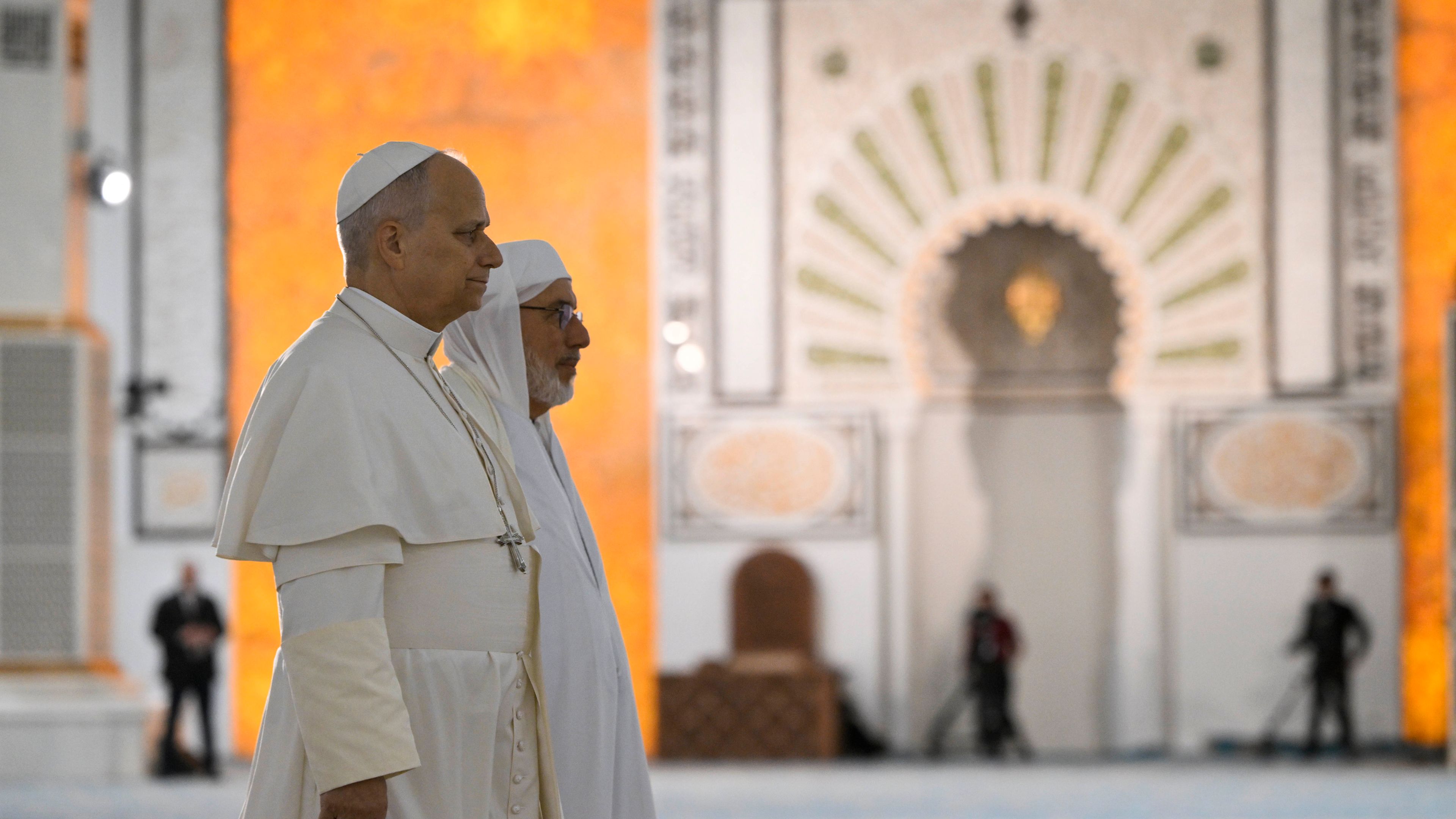 EWTN News explains: Why does the pope visit mosques on papal trips? 